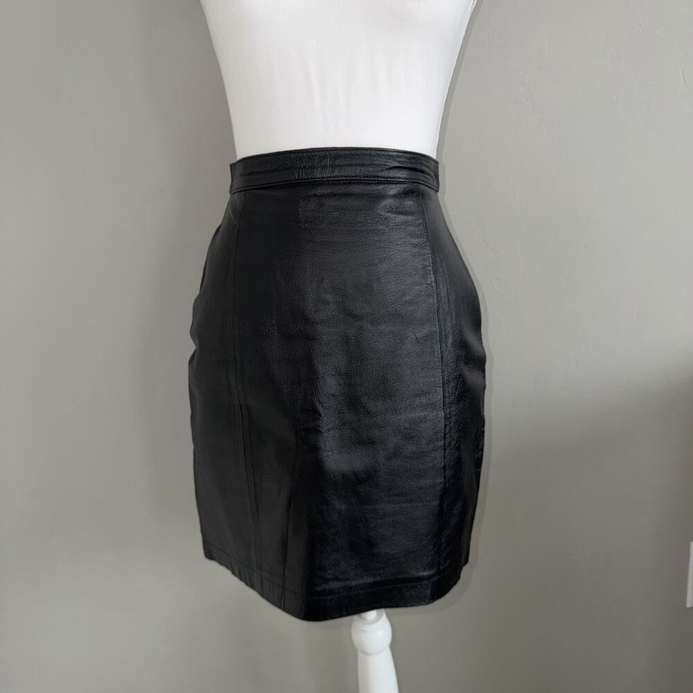 VINTAGE 90s Wilson Suede & Leather Woman’s Black Mini Skirt Sz 8 Goth Grunge Y2K
